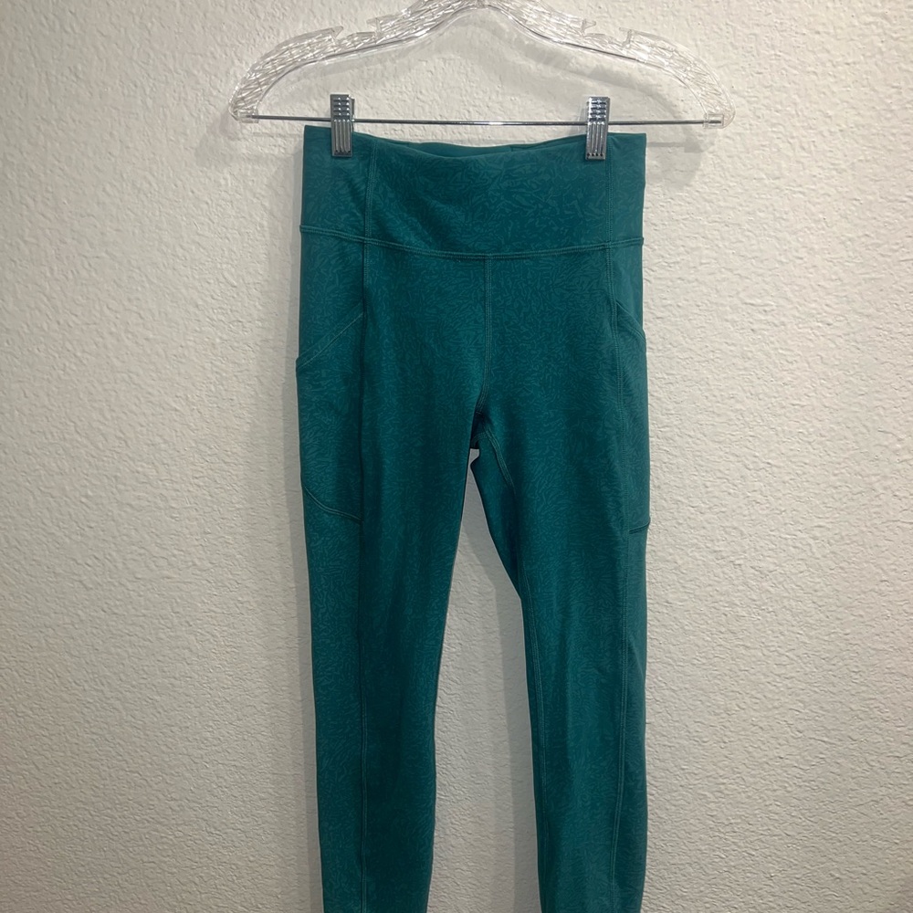 Lululemon Teal Wunder Train Tight with Pockets 25”